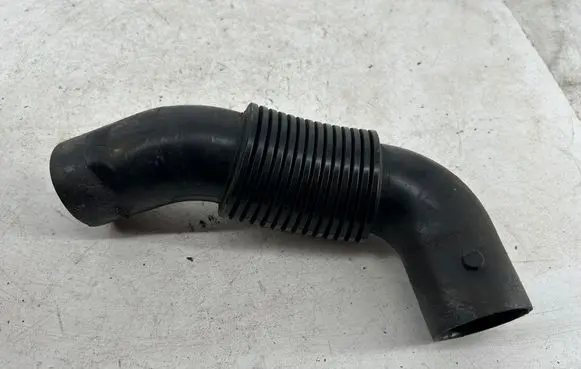Peugeot 2008 I Air intake hose/pipe 9670851780