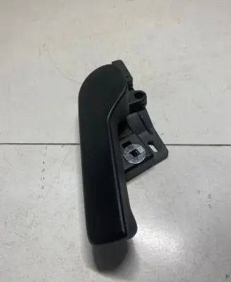 Engine bonnet (hood) release handle