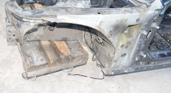 BMW 6 F06 Gran coupe Front quarter panel 