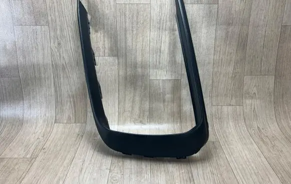 Front bumper splitter molding