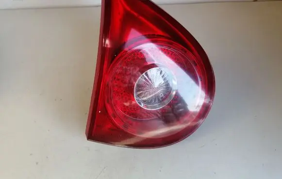 Volkswagen Golf V Tailgate rear/tail lights 1K6945093E