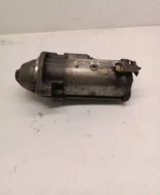Volkswagen PASSAT B5 Starter motor 068911024E D7R33