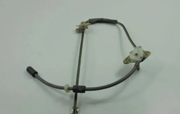 Chrysler Delta Rear door manual window regulator 