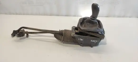 Skoda Superb B5 (3U) Gear shifter/selector 8D0711290C