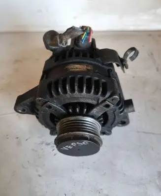 Toyota Corolla Verso E121 Generator/alternator 164210 3252