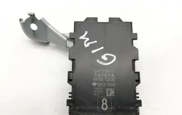 Toyota Yaris Gateway control module 8910052030