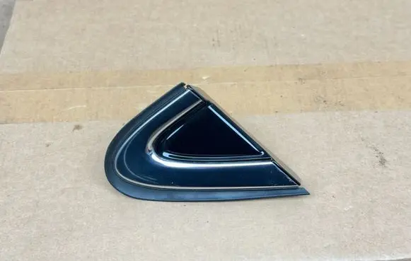 Lexus RX 450H Fender end trim 6011748030