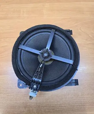 Volvo S60 Parcel shelf speaker 9472300