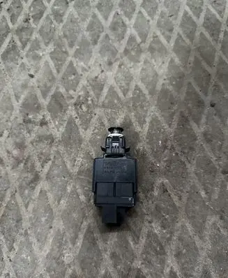 Volvo S70 V70 V70 XC Brake pedal sensor switch 4970