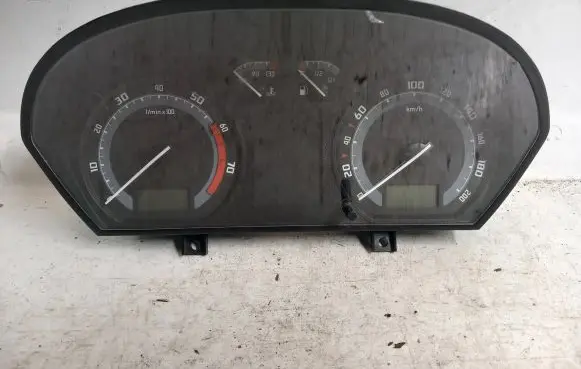 Skoda Fabia Mk1 (6Y) Speedometer (instrument cluster) 6Y0920871M 110080254017