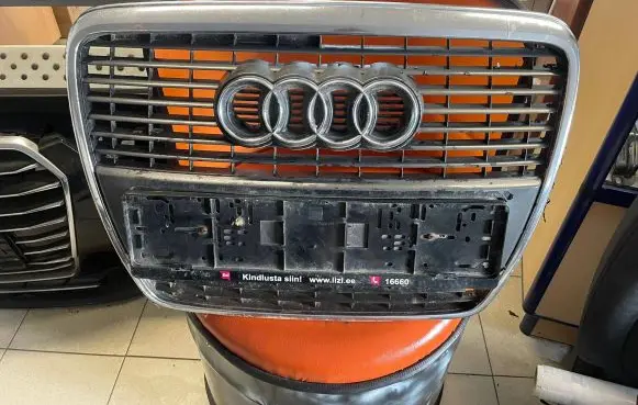 Audi A6 S6 C6 4F Front bumper upper radiator grill 4F0853651S 4F0853651