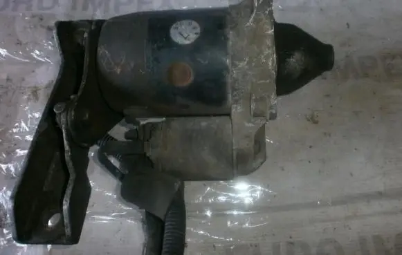 Mazda 323 Starter motor m3t49381