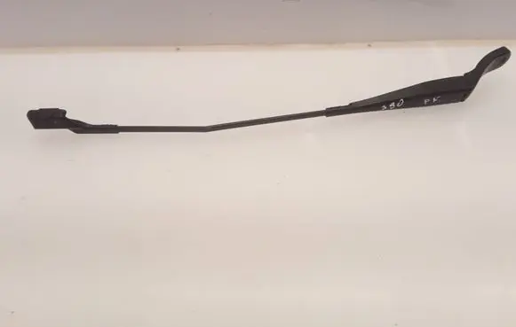 Citroen Berlingo Windshield/front glass wiper blade 9682974380