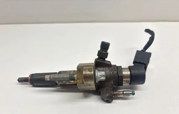 Volvo V50 Fuel injector 9674973080 50274V05 63449KK02
