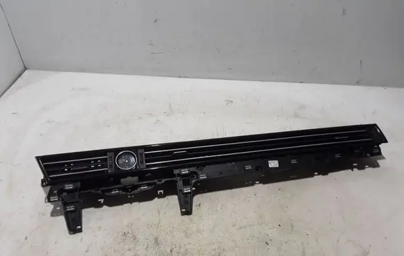 Volkswagen PASSAT B8 Dash center air vent grill 3G1858416F