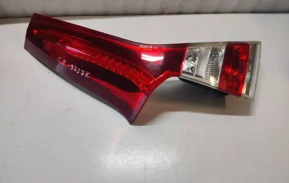 Volvo V70 Tailgate rear/tail lights