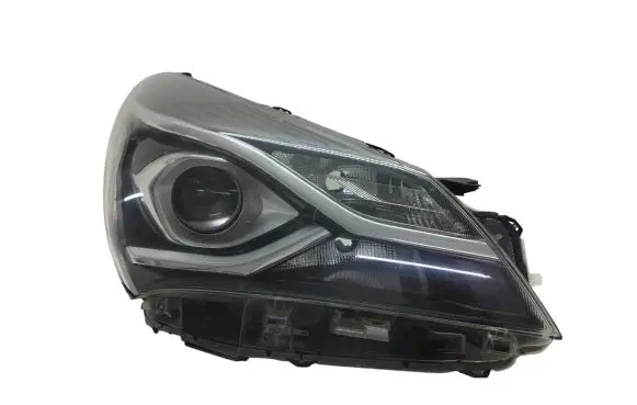 Toyota Yaris Headlight/headlamp 0D1990D200 0D0970D198