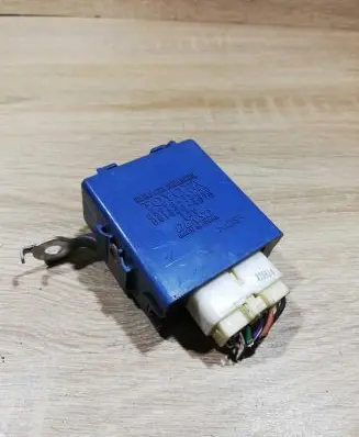 Toyota Auris 150 Door control unit/module 8597012020 0515004070