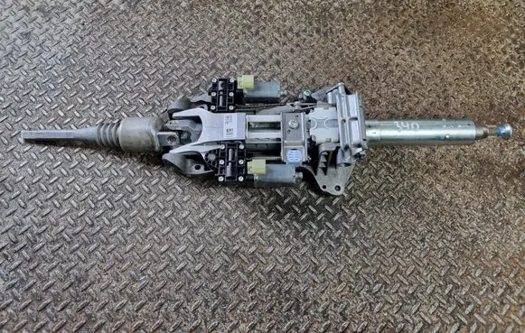 Steering wheel axle