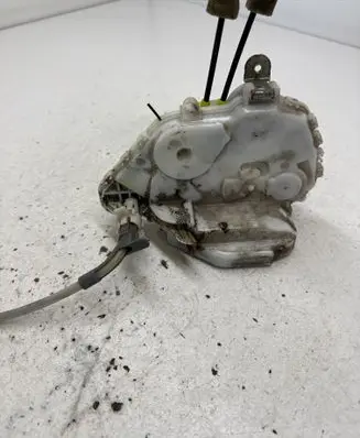 Honda Civic Front door lock 72151smgg0