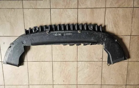 Volvo C30 Front bumper skid plate/under tray 30655409