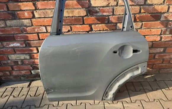 Mini Cooper Countryman F60 Rear door