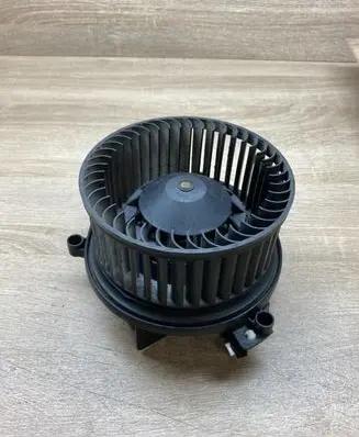 Audi A4 S4 B7 8E 8H Heater fan/blower 8E1820021E 9020016