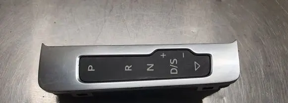 Audi A3 S3 8V Gear shift selector indicator 8V1713463A