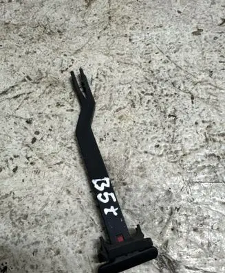 Volkswagen PASSAT B5.5 Engine bonnet (hood) release handle 3B0823593