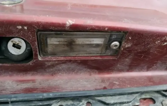 Volvo S60 Number plate light