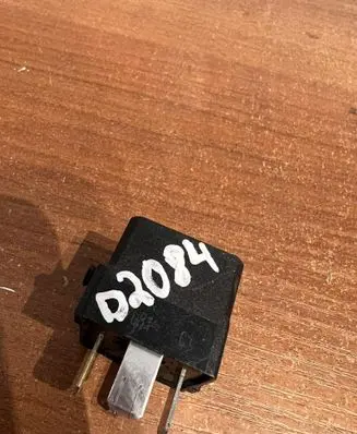 Mercedes-Benz A W169 Other relay A0025421319 D2084