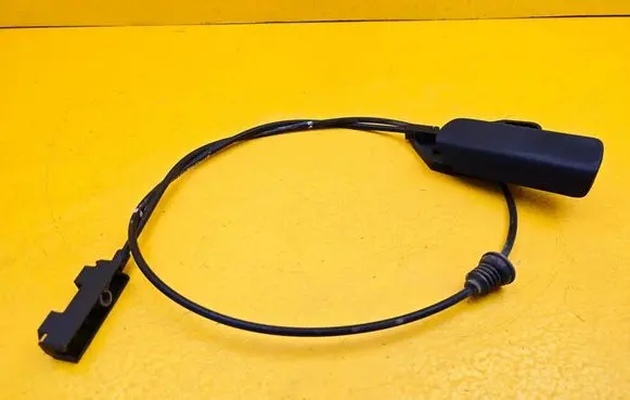 Volkswagen Amarok Engine bonnet/hood lock release cable 7H0823535A