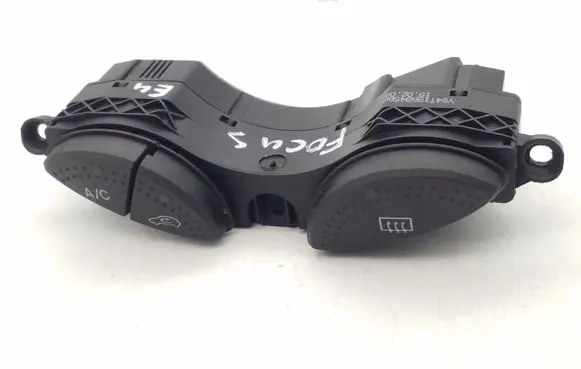 Ford Focus Windscreen/window heater switch YS4T19A945BA