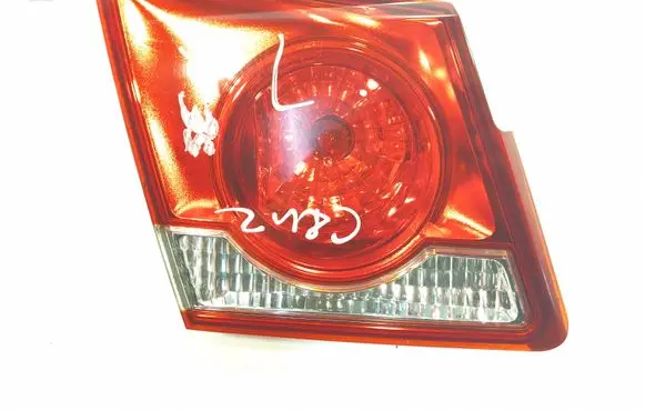 Chevrolet Cruze Tailgate rear/tail lights