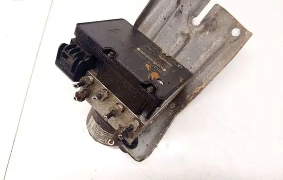 Volvo XC90 ABS Pump 10020404144 P30643979