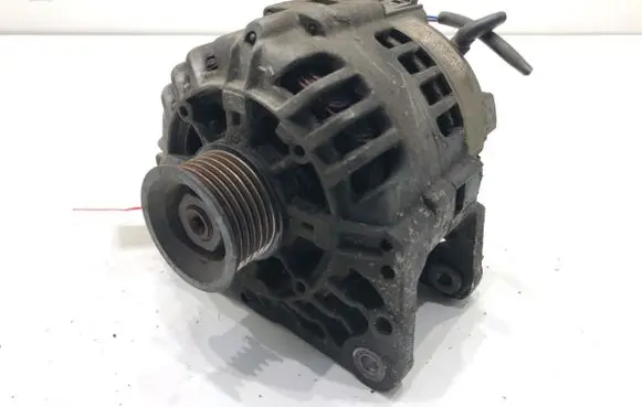 Skoda Fabia Mk1 (6Y) Generator/alternator 03D903025J