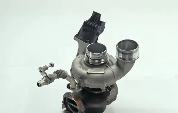 BMW M5 F90 Turbo 7852372 11657852372 MGT2260D6L