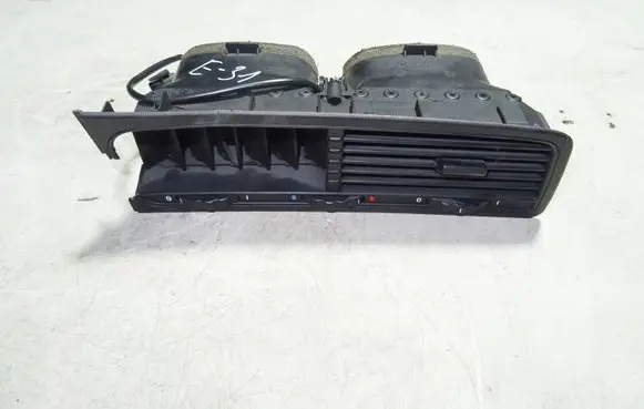 BMW 8 E31 Dash center air vent grill 1383084 64221383084
