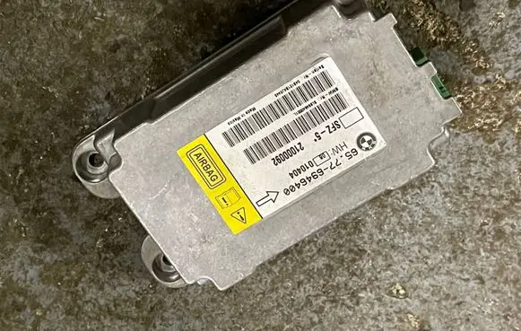 BMW 5 E60 E61 Airbag control unit/module 21000092 6946400