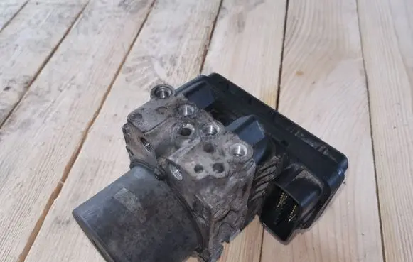 Mazda 6 ABS Pump 1338004450