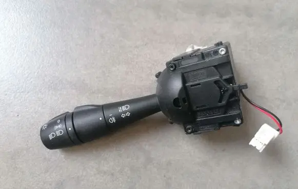 Renault Trafic III (X82) Indicator stalk E10743190 255400813R