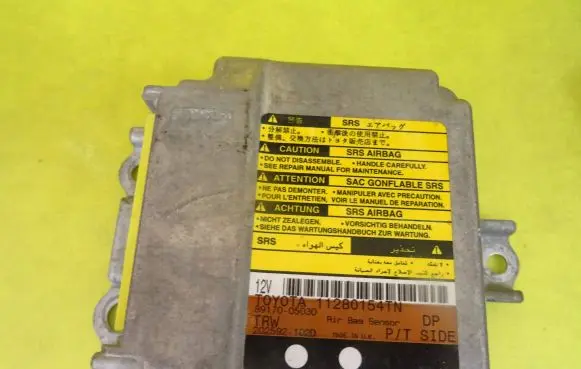 Toyota Avensis T250 Airbag control unit/module 8917005030 89170-05030