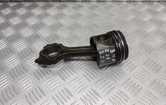 BMW 5 E39 Piston 