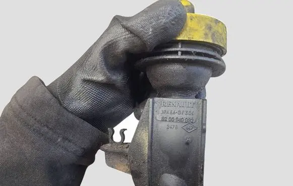 Renault Trafic II (X83) Oil level dip stick 8200949932