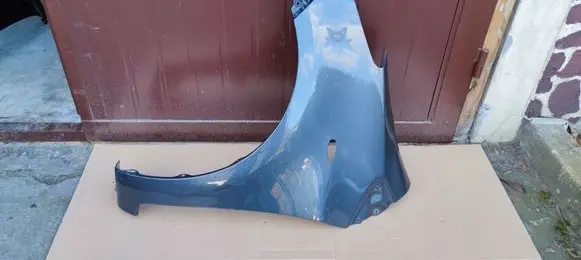Toyota Yaris Fender mounting bracket YARIS0611L