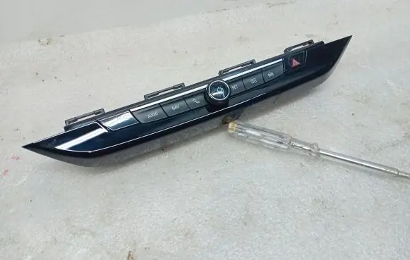 Opel Mokka B Head unit multimedia control 9834829180