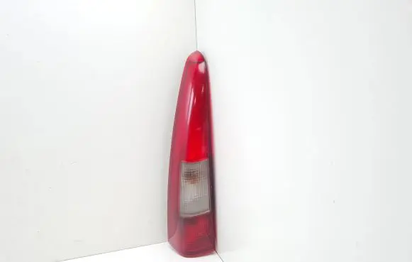 Volvo V70 Rear/tail lights 9157799