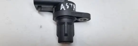 Opel Astra H Camshaft position sensor 93310500