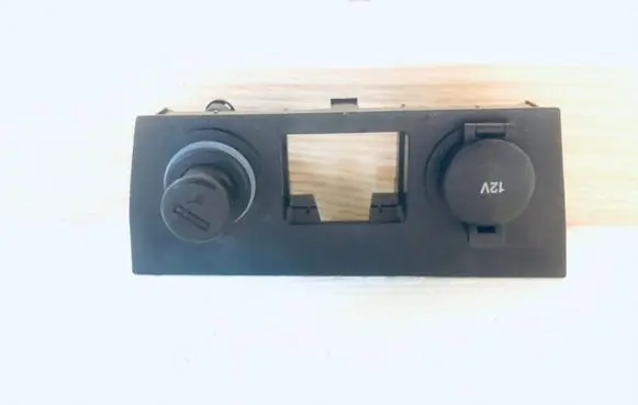 KIA Ceed Cigarette lighter front 846171H570