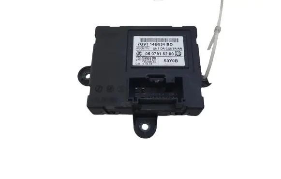 Volvo V70 Door control unit/module 0507918200